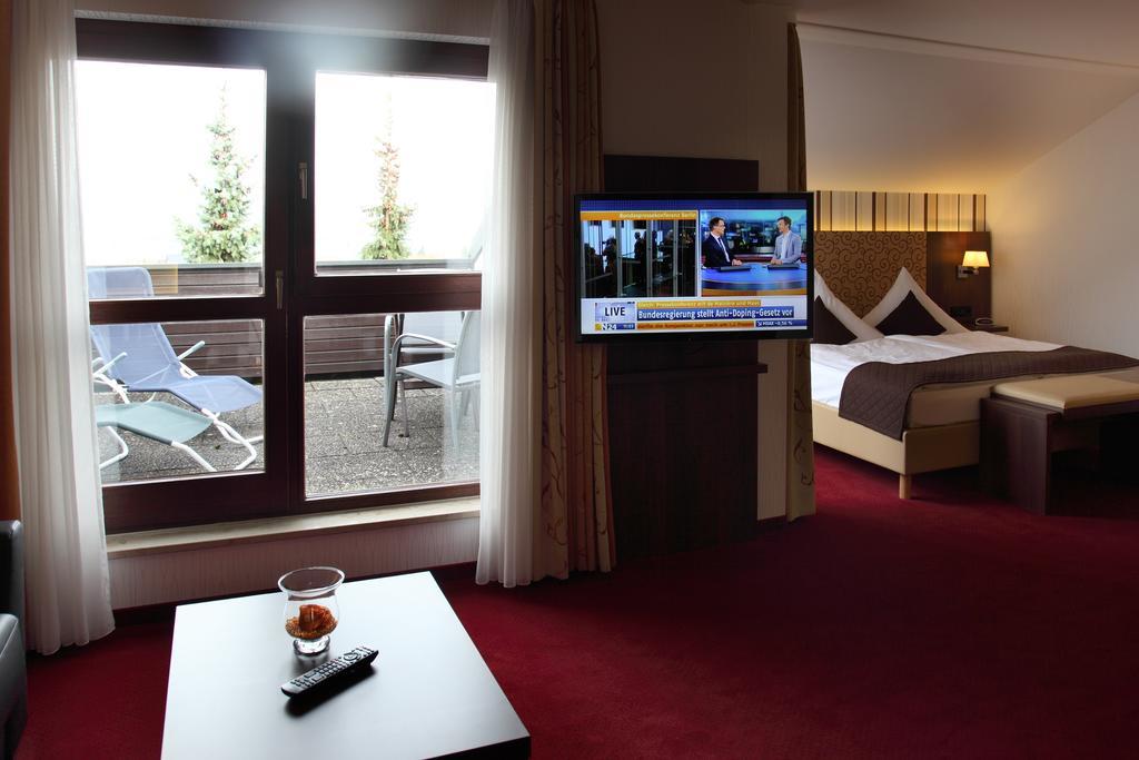 Lobinger-Parkhotel 깅엔안데어브렌츠 외부 사진